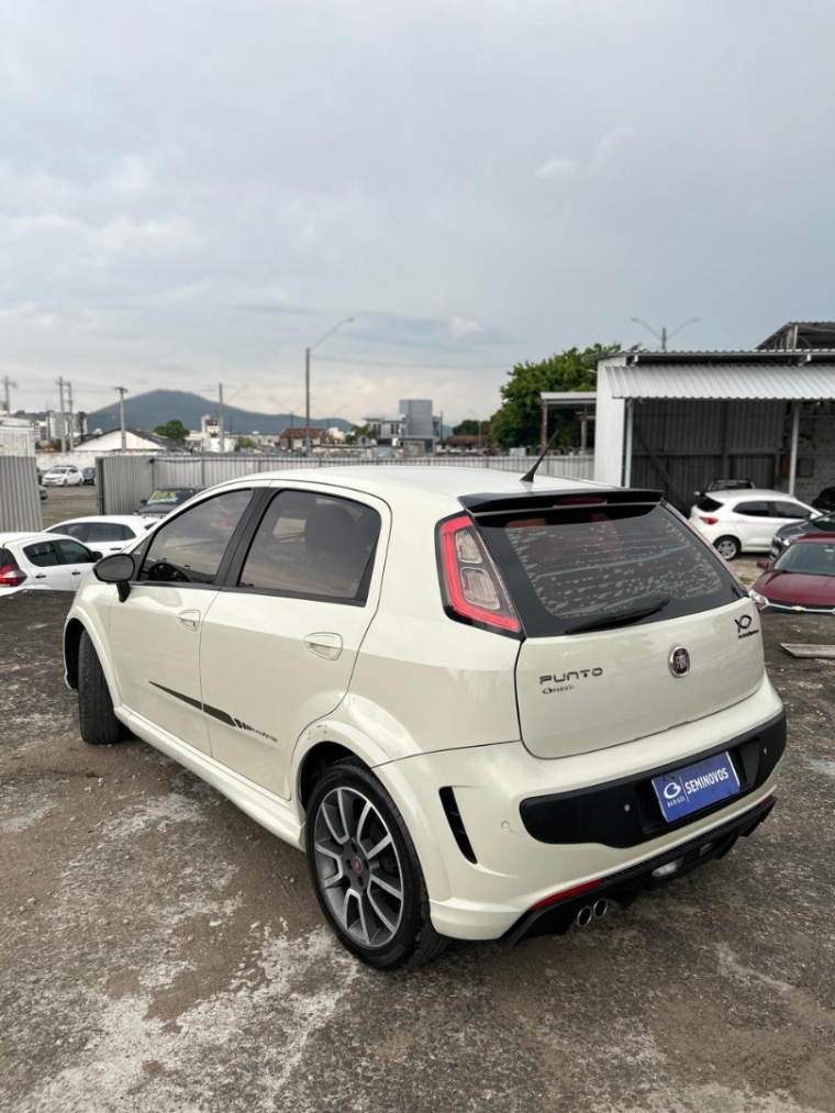 fiat punto 1.8 blackmotion 16v flex 4p manual 20143