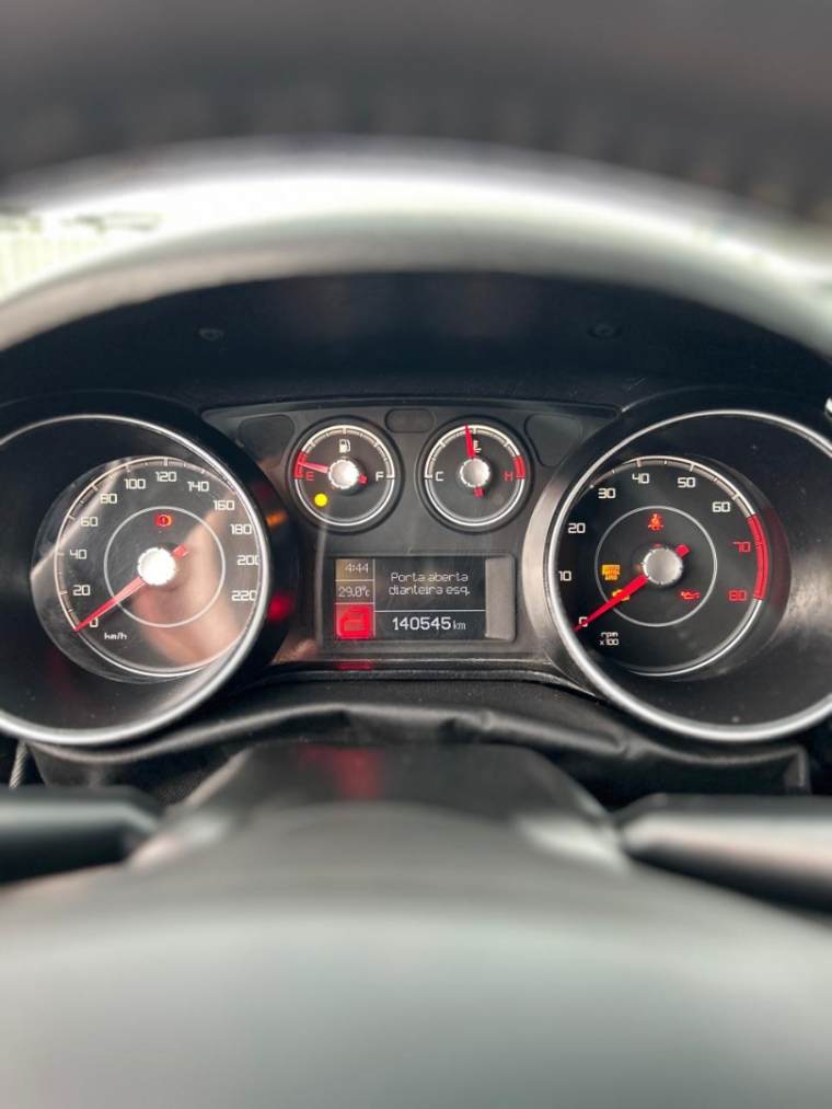 fiat punto 1.8 blackmotion 16v flex 4p manual 201413