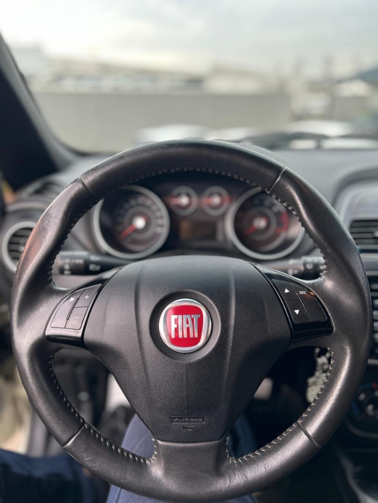 fiat punto 1.8 blackmotion 16v flex 4p manual 201412