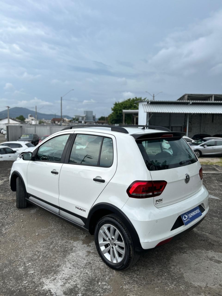 volkswagen fox 1.0 mpi track 12v flex 4p manual 20165