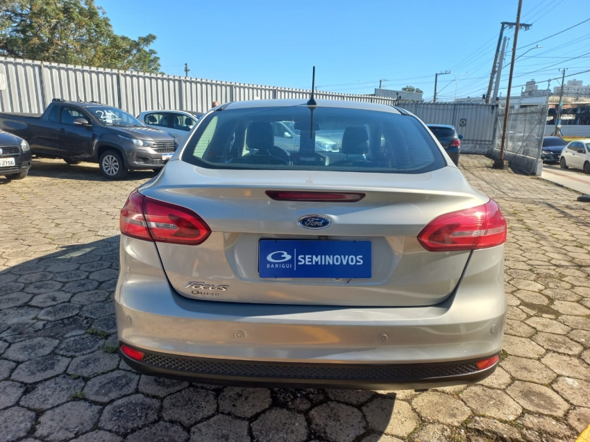 ford focus 2.0 se plus 16v flex 4p powershift 5p automatico 20184