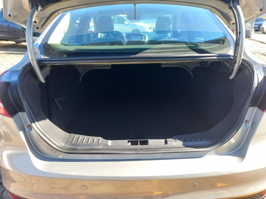 ford focus 2.0 se plus 16v flex 4p powershift 5p automatico 20186