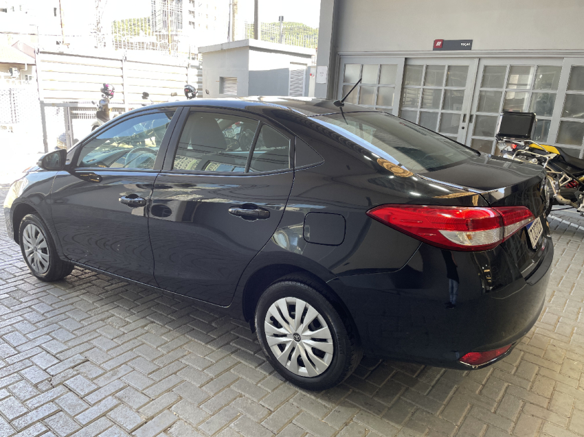 toyota yaris 1.5 16v flex sedan xl multidrive 4p automatico 20253
