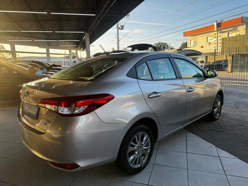 toyota yaris 1.5 flex automatico 20203