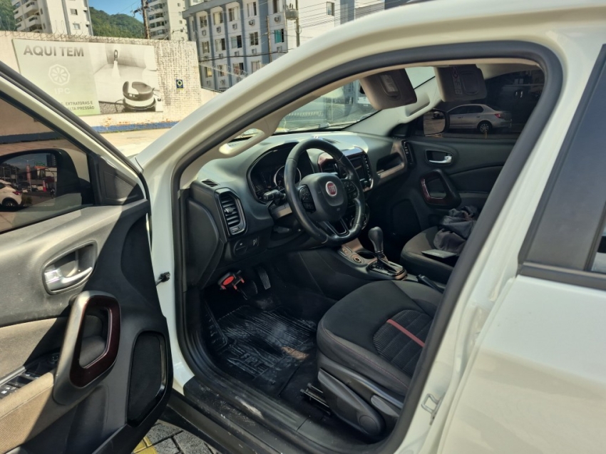 fiat toro 1.8 flex 20206