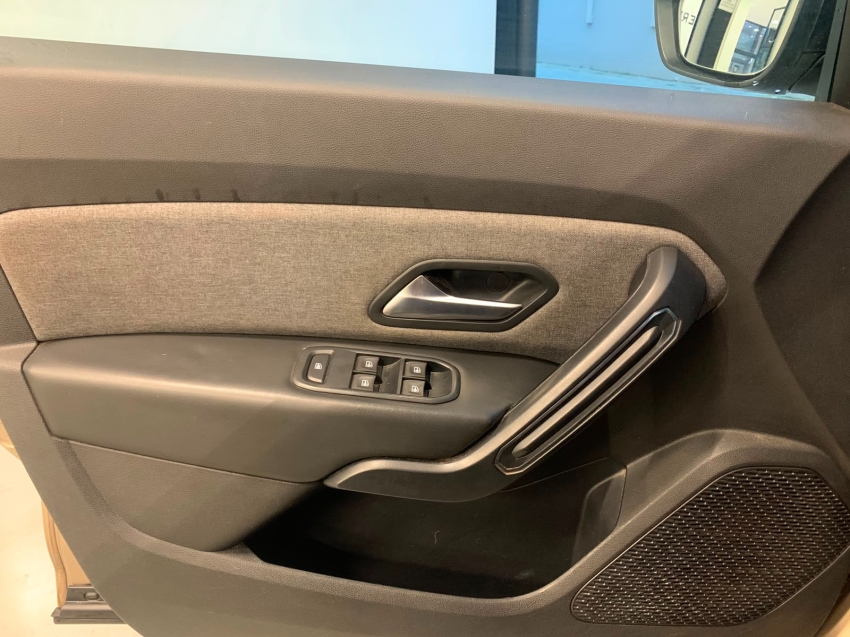 renault duster 1.6 16v sce flex iconic x-tronic 4p automatico 202315