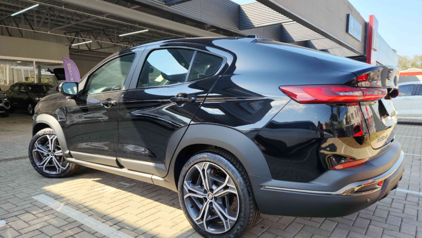 fiat fastback 1.0 turbo 200 flex impetus cvt 1.3 4p automatico 2025
