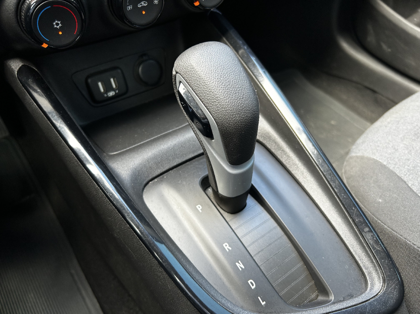 chevrolet onix 1.0 turbo flex automatico 2021