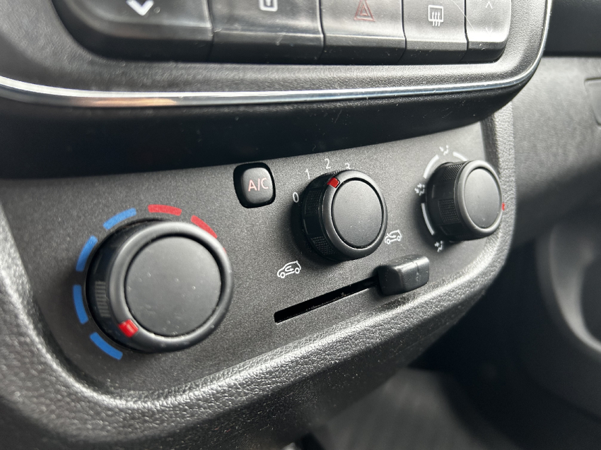 renault kwid 1.0 12v sce flex zen manual 2023
