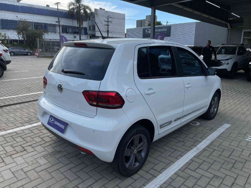 volkswagen fox 1.6 msi total flex connect 4p manual 2022