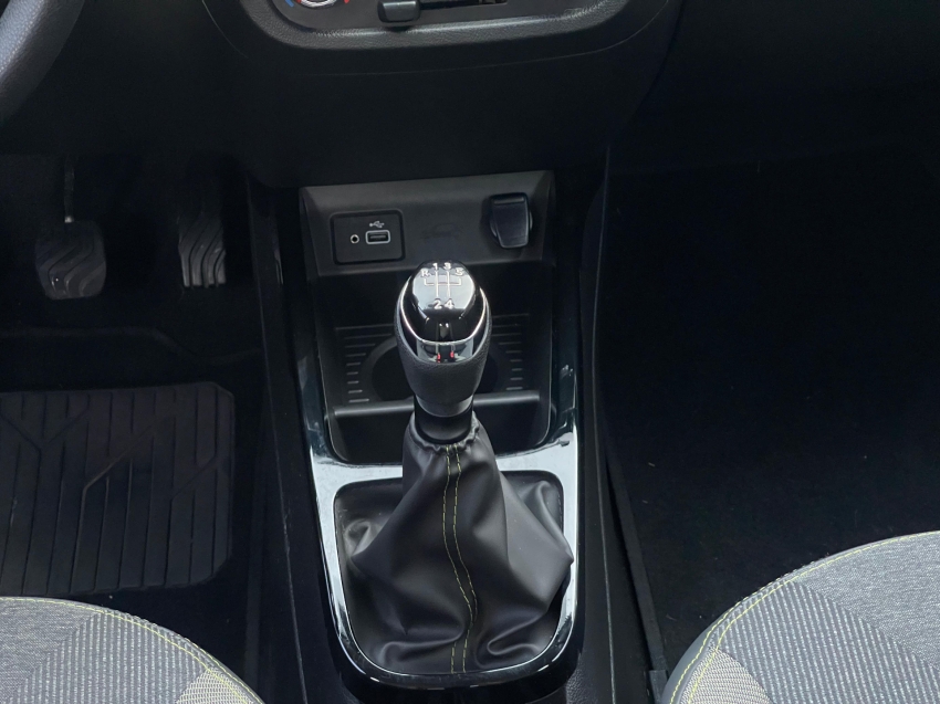 renault kwid 1.0 12v sce flex outsider manual 4p 2024