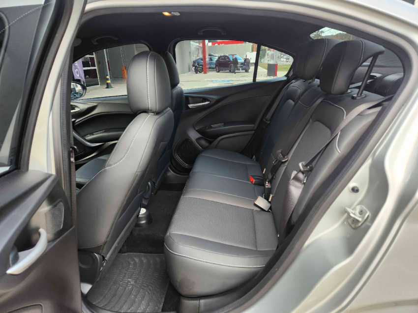 fiat cronos 1.3 flex automatico 2025