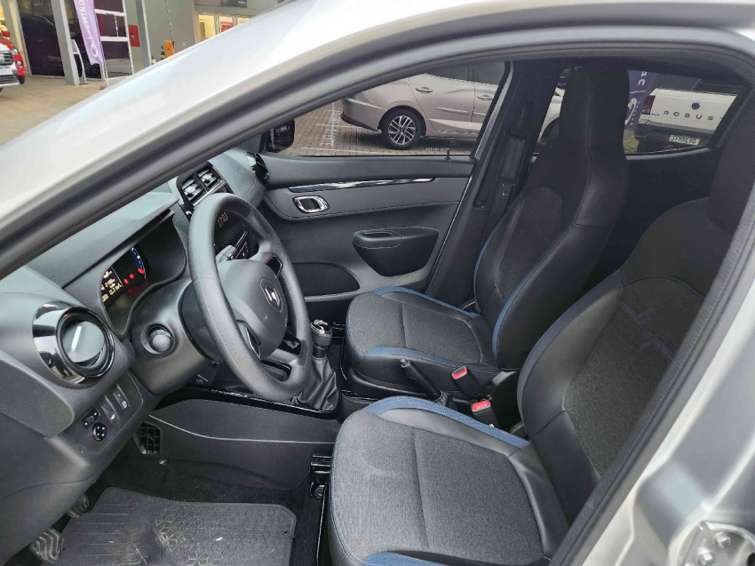 renault kwid 1.0 12v sce flex intense manual 4p 2024