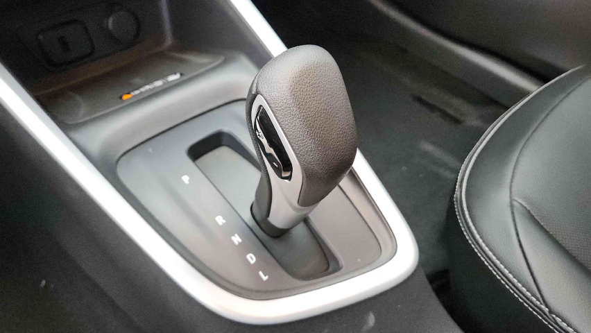 chevrolet onix 1.0 flex automatico 2025