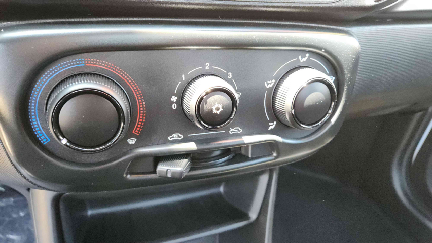 fiat strada 1.3 firefly flex freedom cs manual 2p automatico 202515