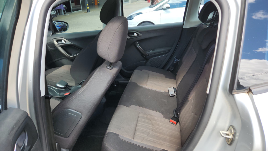 peugeot 2008 1.6 16v flex griffe 4p automatico 201913