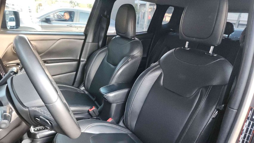 jeep renegade 1.3 t270 turbo flex longitude at6 4p automatico 202313