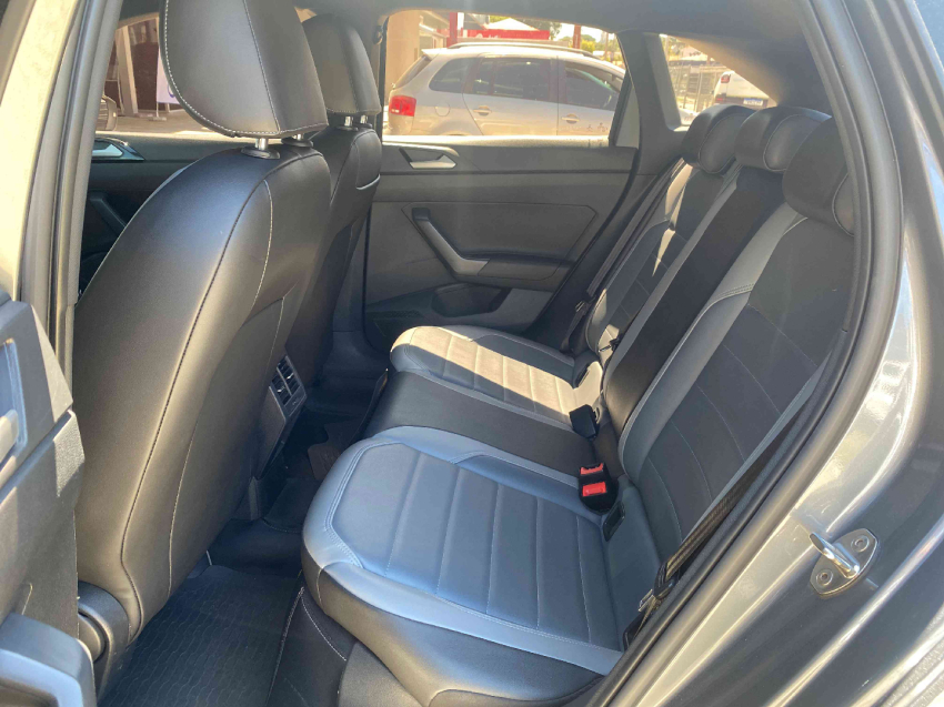 volkswagen nivus 1.0 200 tsi total flex highline automatico 4p 202210