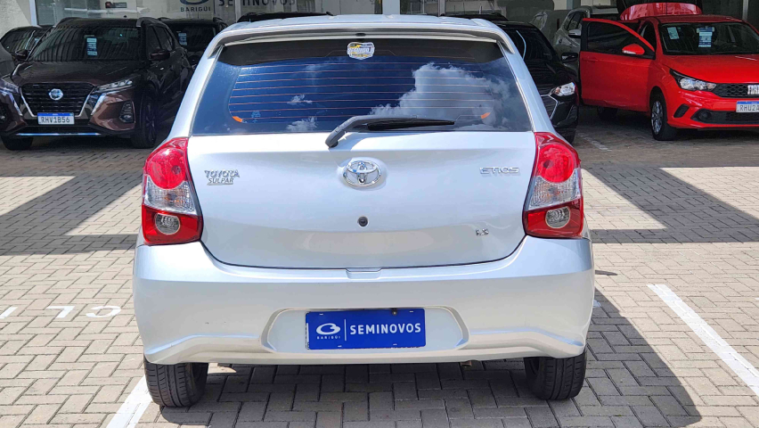 toyota etios 1.3 x 16v flex 4p automatico 20205