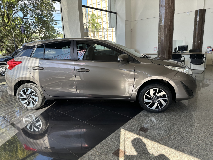 toyota yaris 1.3 16v flex xl live multidrive automatico 20216