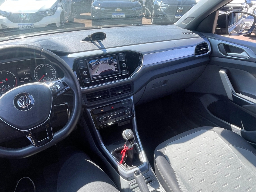 volkswagen t-cross 1.0 200 tsi total flex comfortline automatico 4p 202010