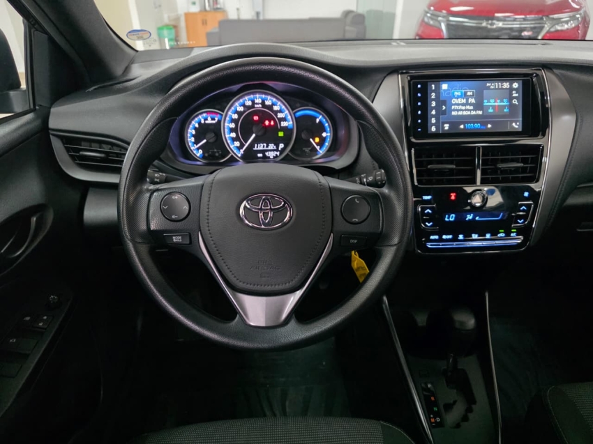 toyota yaris 1.5 16v flex xl multidrive 4p automatico 202511
