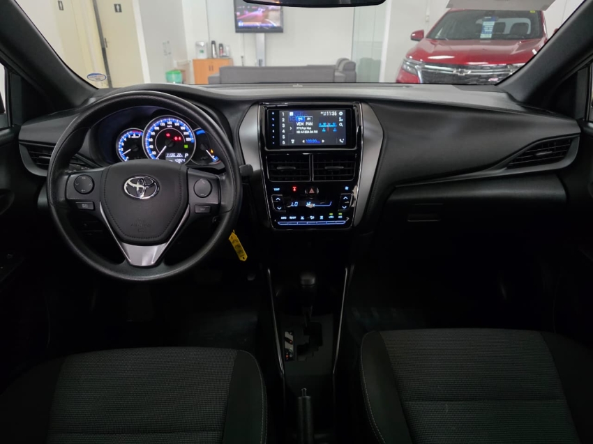 toyota yaris 1.5 16v flex xl multidrive 4p automatico 20256