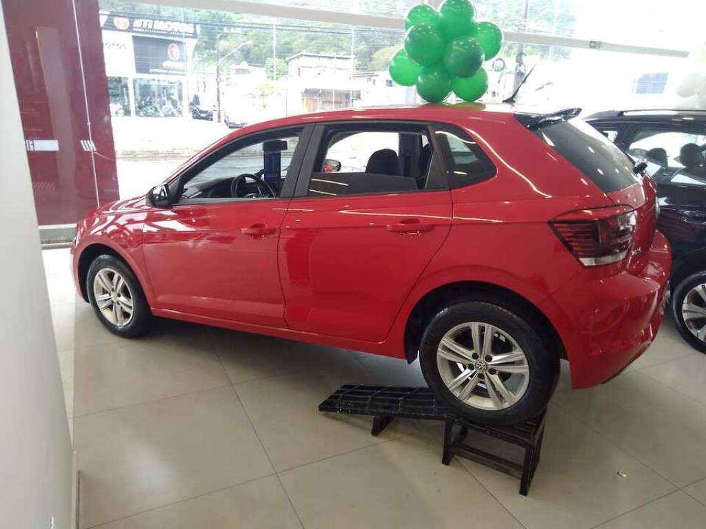 volkswagen polo 1.0 mpi total flex manual 4p 2018