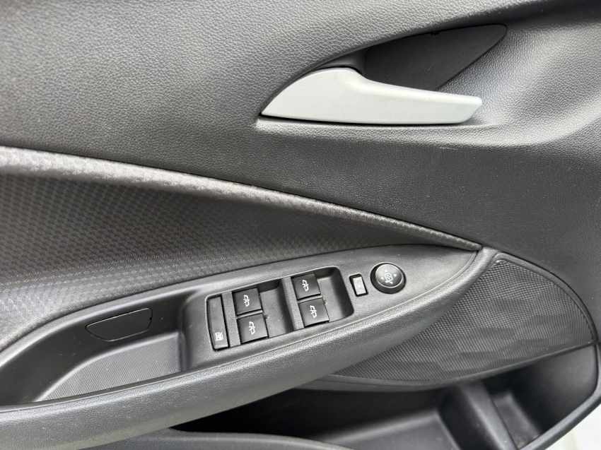 chevrolet onix 1.0 turbo flex lt manual 4p 202015