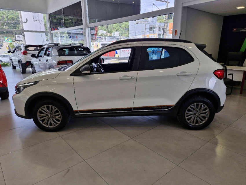 fiat argo 1.3 firefly flex trekking manual 4p 2023