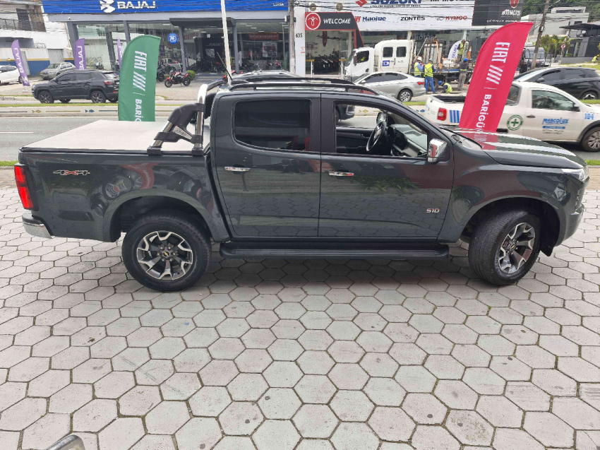 chevrolet s10 2.8 16v turbo diesel high country cd 4x4 automatico 4p 2025