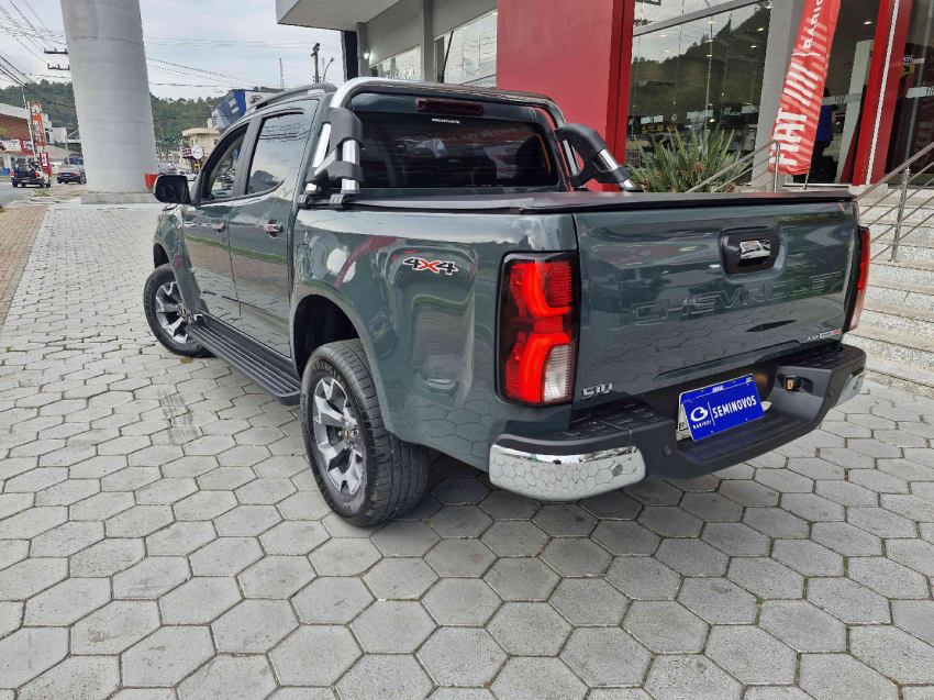 chevrolet s10 2.8 16v turbo diesel high country cd 4x4 automatico 4p 2025