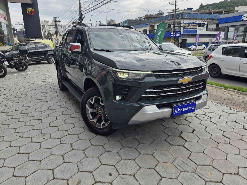 chevrolet s10 2.8 16v turbo diesel high country cd 4x4 automatico 4p 2025