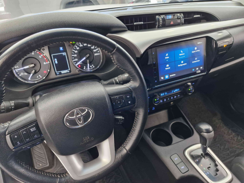 toyota hilux 2.8 d-4d turbo diesel cd sr 4x4 automatico 4p 2024
