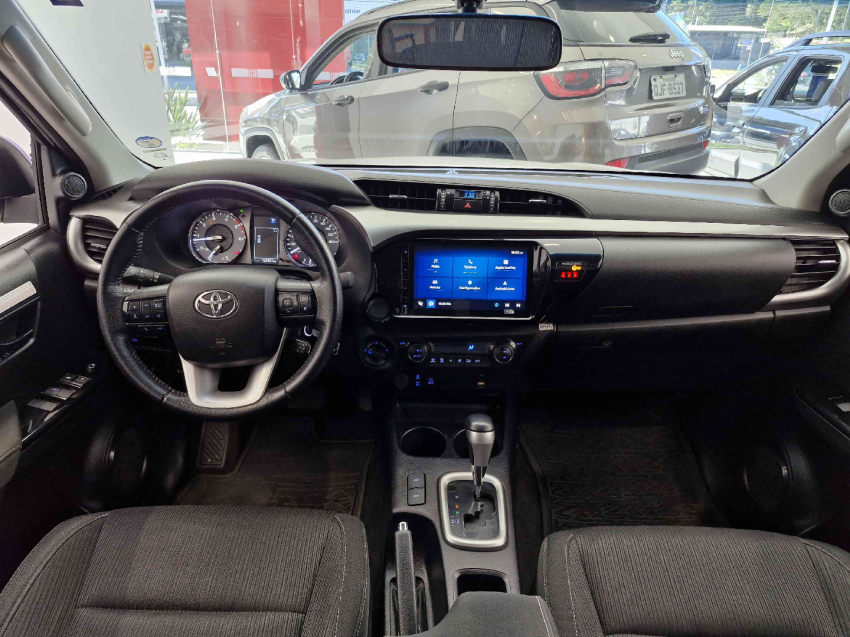 toyota hilux 2.8 d-4d turbo diesel cd sr 4x4 automatico 4p 2024