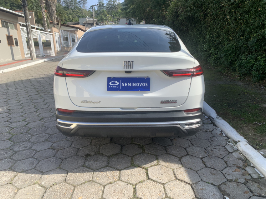 fiat fastback 1.0 turbo 200 flex audace cvt 4p automatico 2023