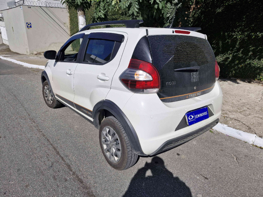 fiat mobi 1.0 evo flex trekking manual 4p 2025