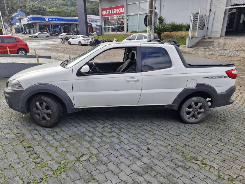 fiat strada 1.4 mpi freedom cd 8v flex 3p manual 2020