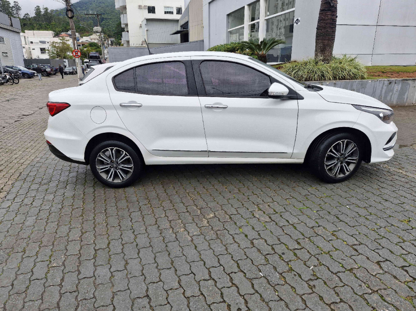 fiat cronos 1.8 e.torq flex precision at6 4p automatico 2021