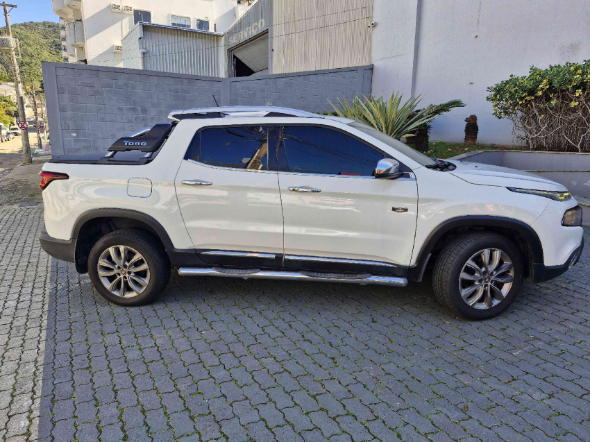fiat toro 2.0 16v turbo diesel ranch 4wd at9 4p automatico 2020