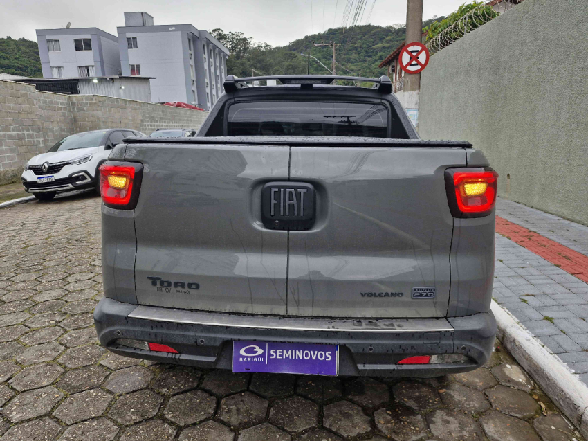 fiat toro 1.3 turbo 270 flex volcano at6 4p automatico 2025
