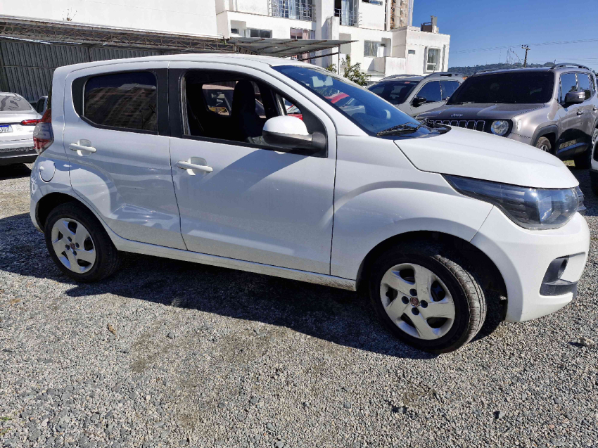 fiat mobi 1.0 evo flex like. manual 4p 2018