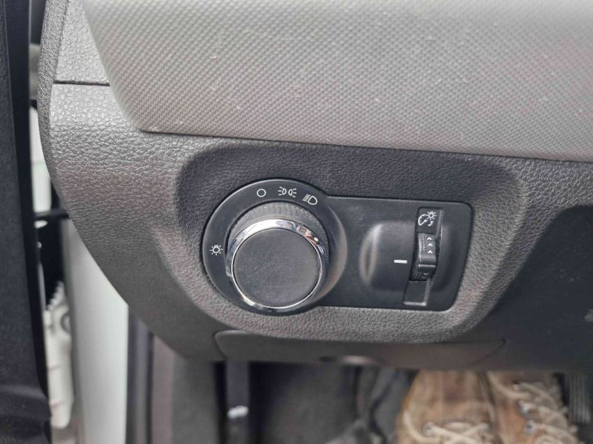 chevrolet onix 1.0 mpfi lt 8v flex 4p manual 2019