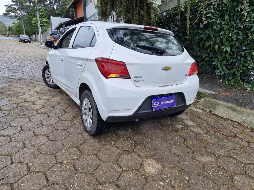 chevrolet onix 1.0 mpfi lt 8v flex 4p manual 2019