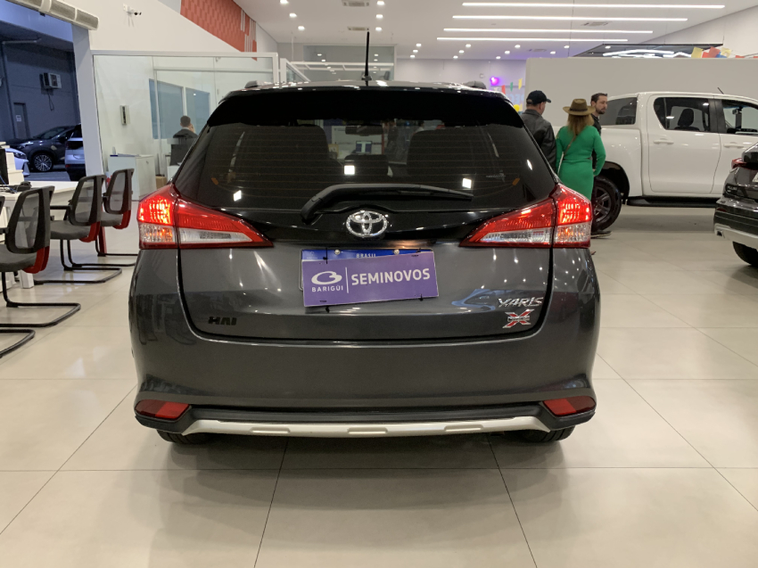 toyota yaris 1.5 16v flex x way connect multidrive 4p automatico 2022