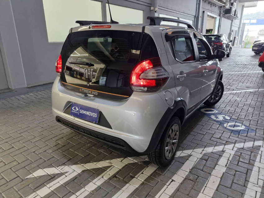 fiat mobi 1.0 evo flex trekking manual 4p 2025