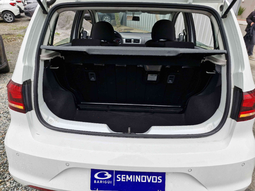 volkswagen fox 1.6 msi total flex connect 4p manual 2021