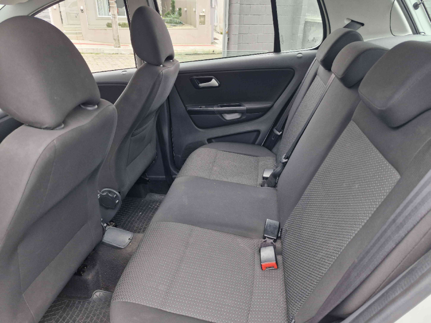 volkswagen fox 1.6 msi total flex connect 4p manual 2021