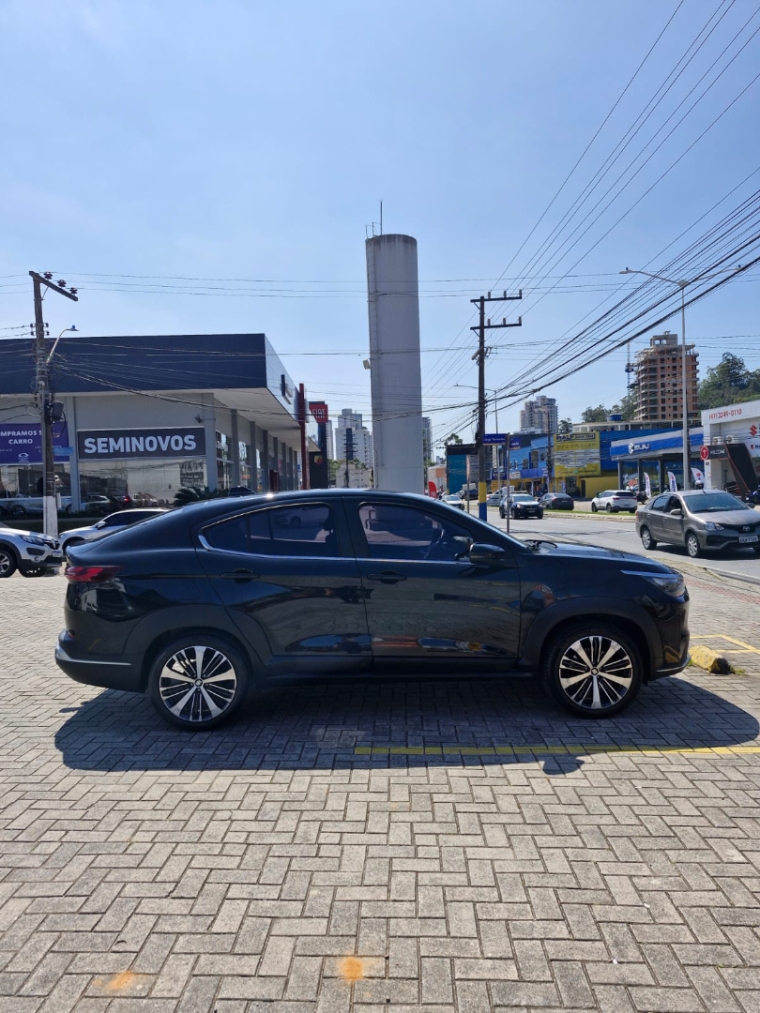 fiat fastback 1.0 flex automatico 2023