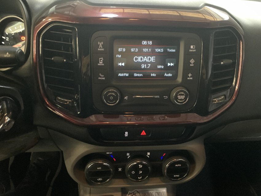 fiat toro 1.8 16v evo flex freedom open edition at6 4p automatico 2017